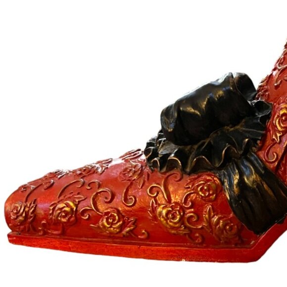 RARE! Vtg Ornate Red Plaster Shoe Planter Frilly Black Bow, Roses & Gold Accents - Picture 5 of 15